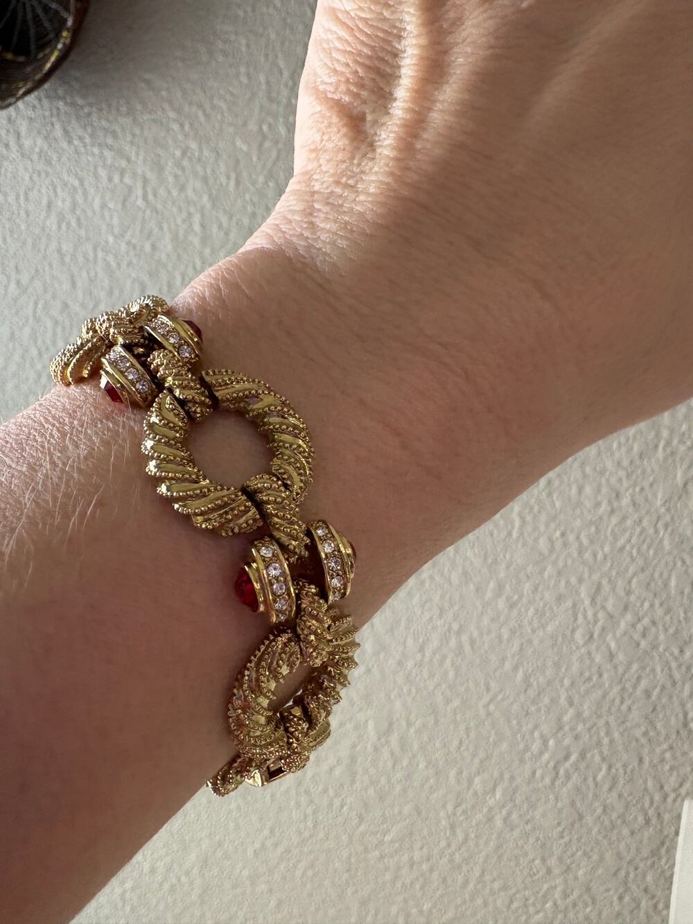 JBK Jacqueline Kennedy Gold Tone Red Rhinestone Link Bracelet w Extender